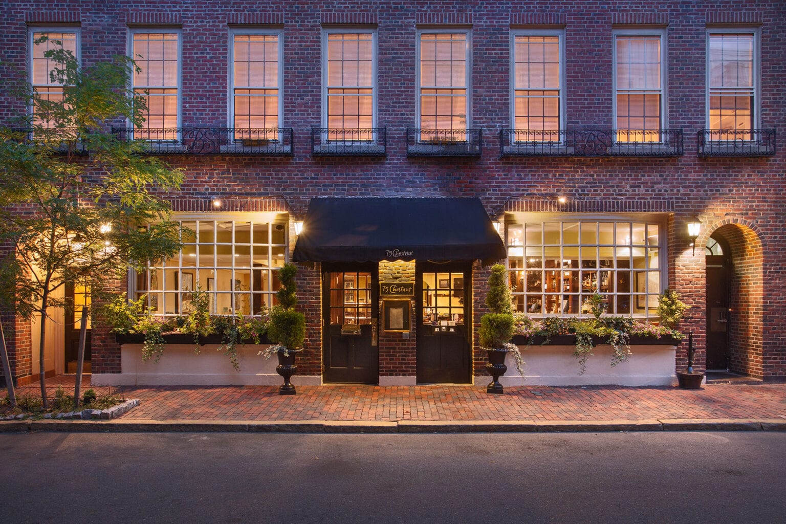 75 Chestnut | Boston Bars & Restaurants | Boston City Guide